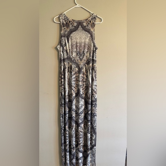 2/$15 Apt. 9 Dress - Picture 5 of 6